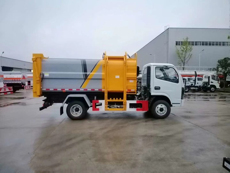 東風牌5方6方側裝壓縮垃圾車