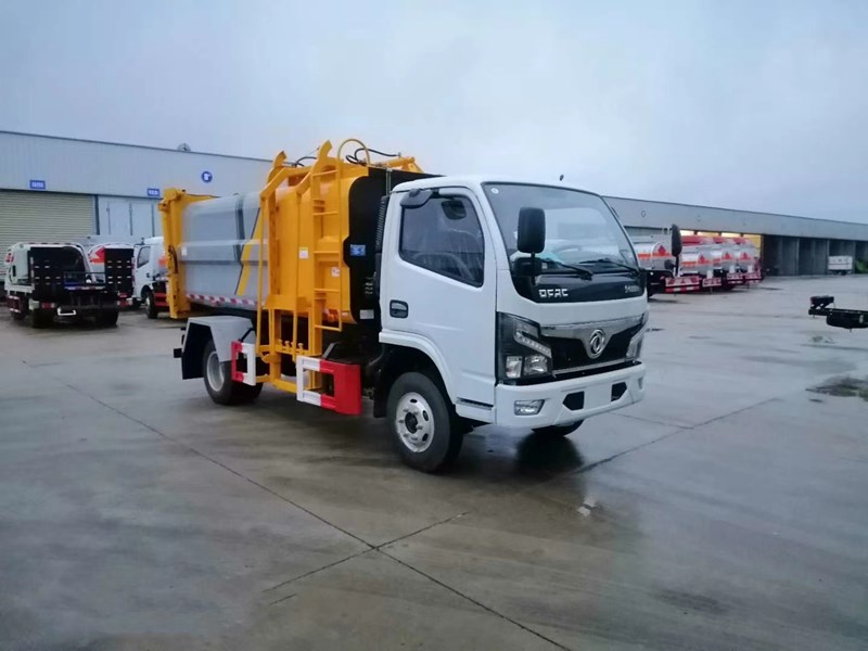 東風牌5方6方側裝壓縮垃圾車